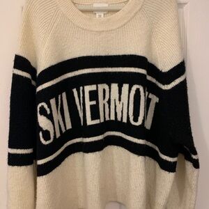 H&M Women's Black and White Crew Neck Sweater